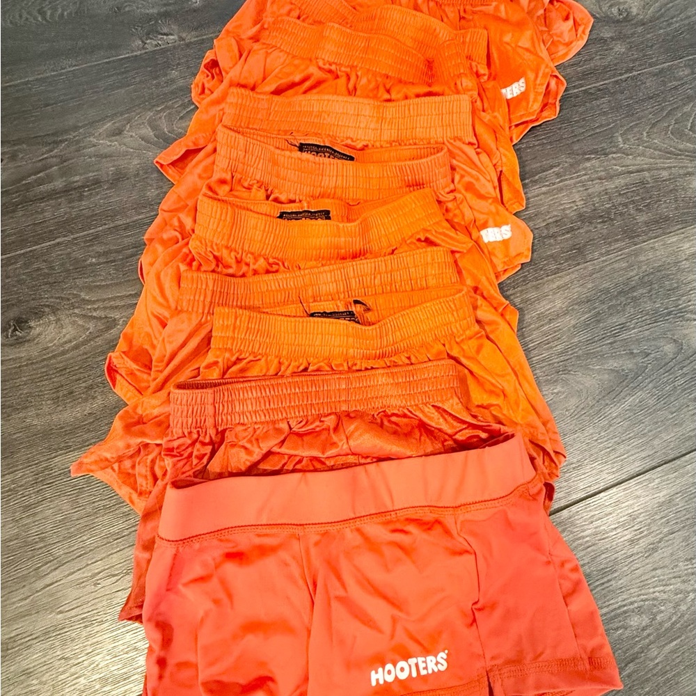 *USED* Hooters Apparel Bulk Assortment in Orange, Black, and White - Picture 5 of 6